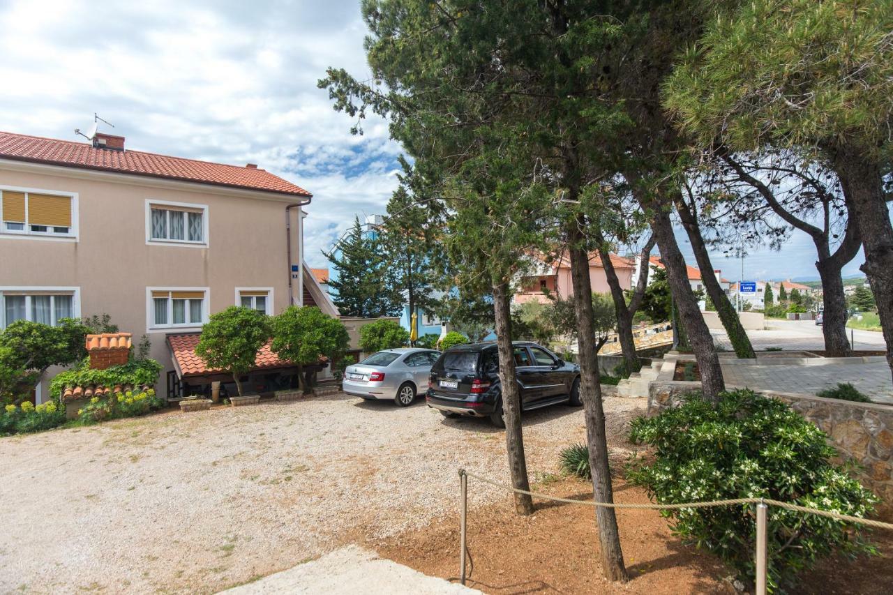 Apartmani Violic Punat Esterno foto